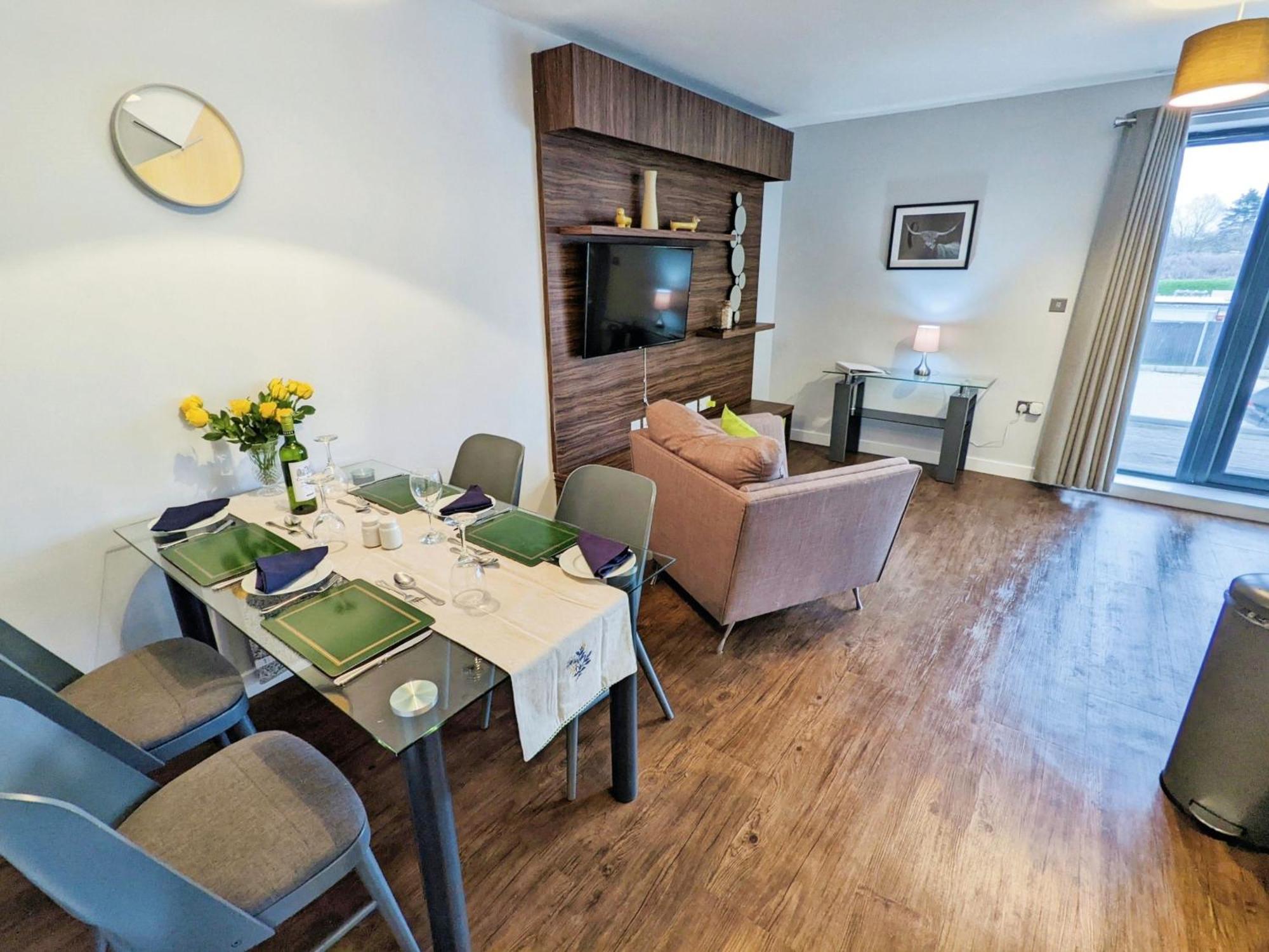 Folly View Villa Нюпорт Екстериор снимка