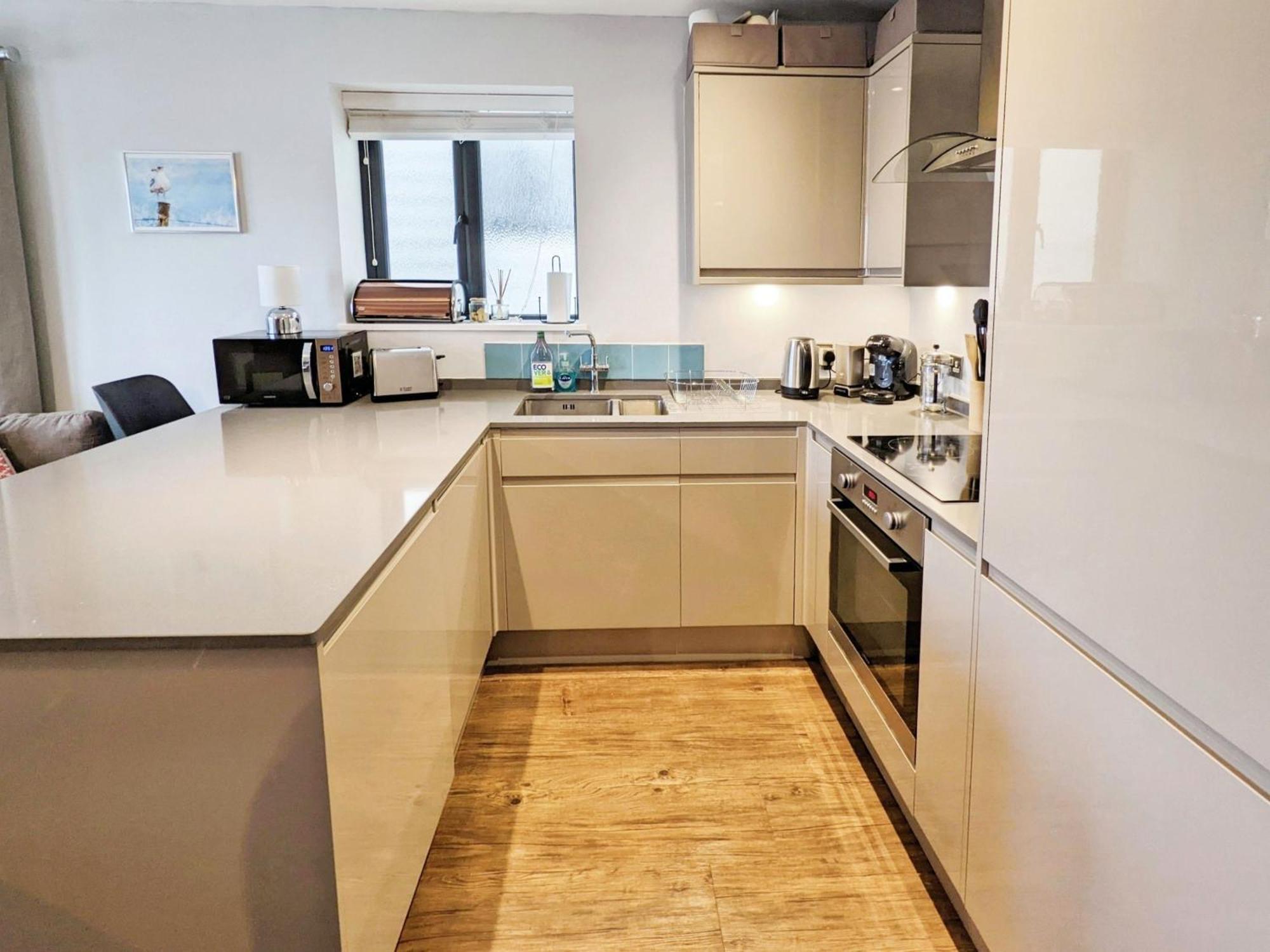 Folly View Villa Нюпорт Екстериор снимка