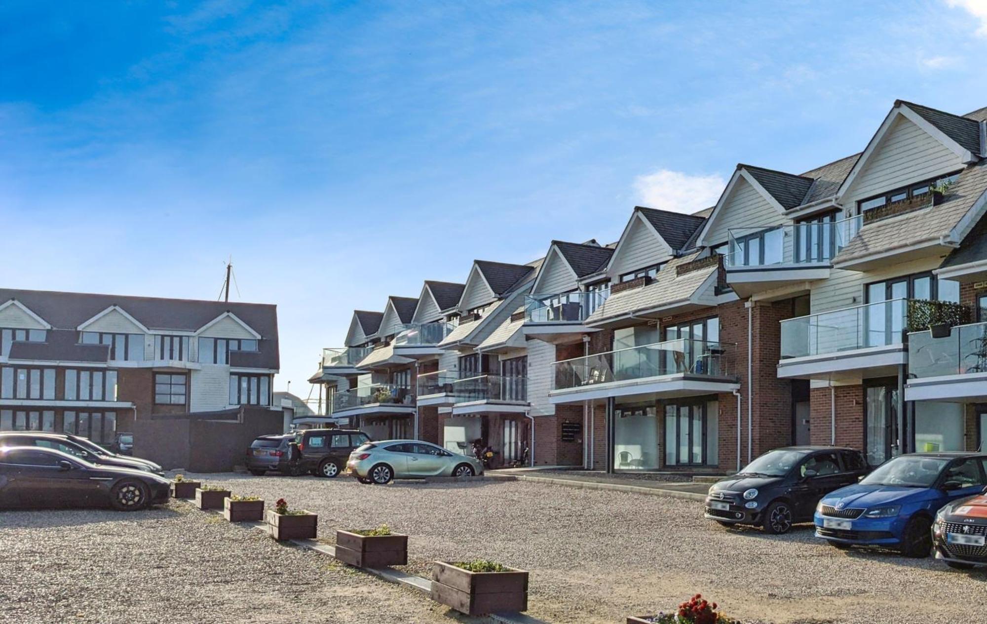 Folly View Villa Нюпорт Екстериор снимка